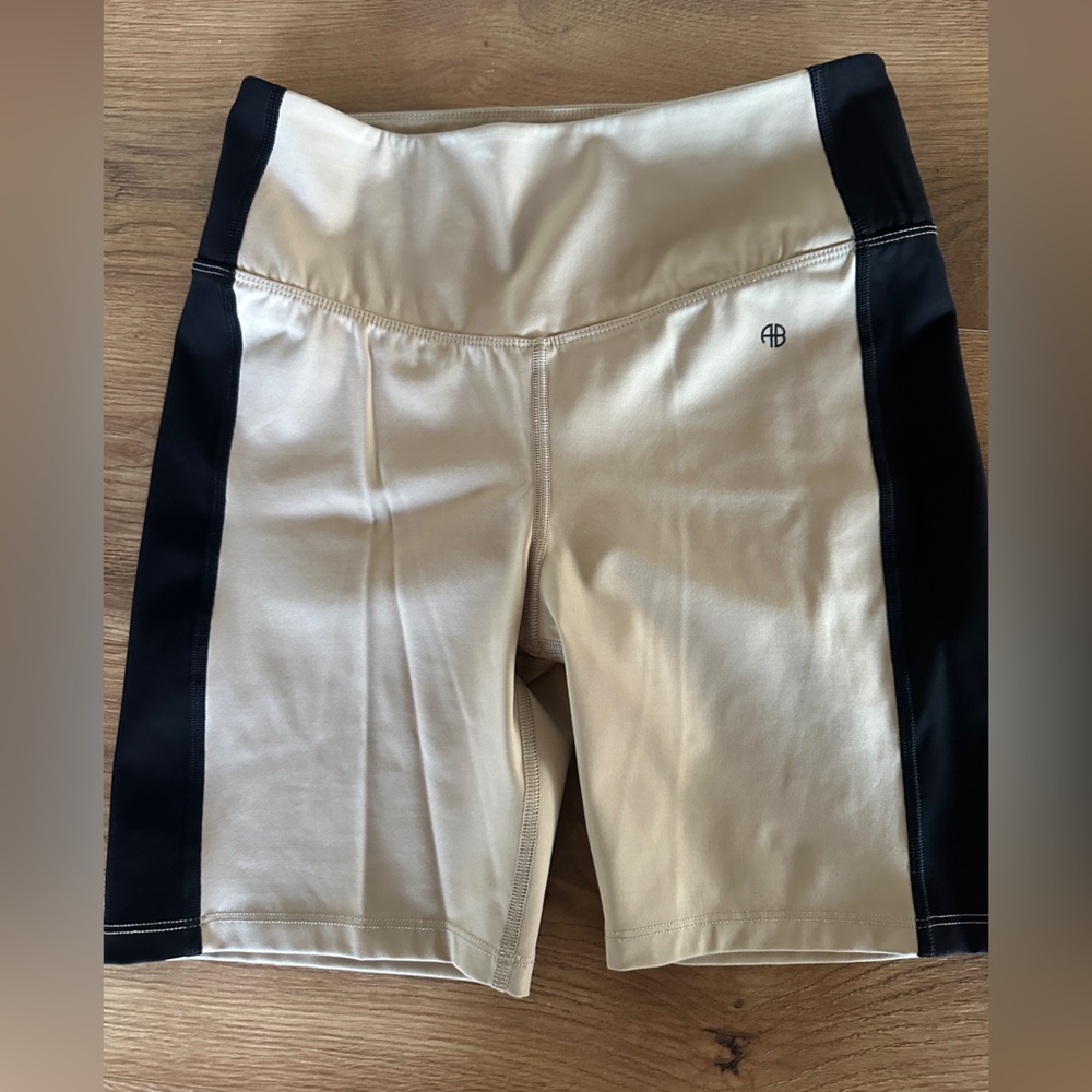 Anine Bing Sport Beige shorts